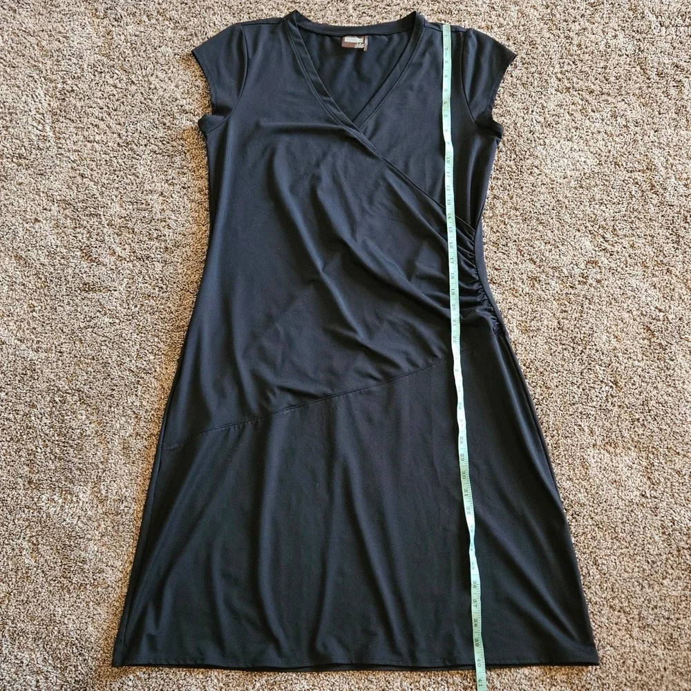 Athleta Nectar Dress Short Sleeve Faux Wrap Size XL Black Stretch Athletic Sport - Picture 3 of 9
